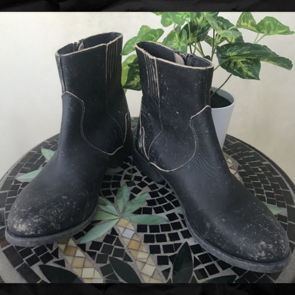 TR Matisse Wyoming leather boot - EUC